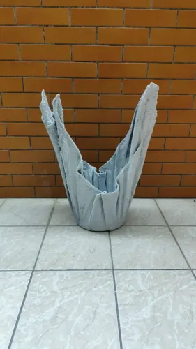 Vaso com detalhes de acabamento