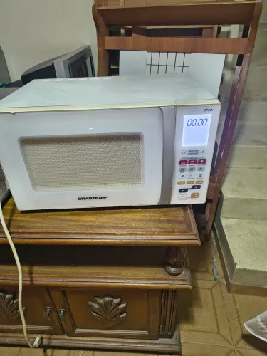 Micro-ondas Brastemp 30L com grill