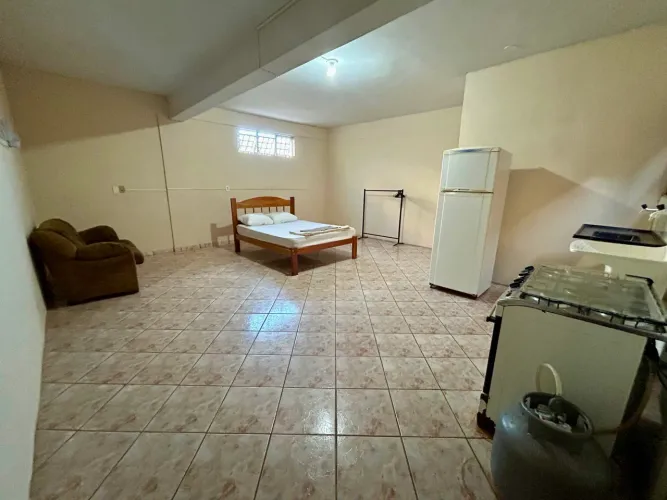 ALUGA SE KITNET MOBILIADA P/ ATÉ 2 PESSOAS EM ALEXÂNIA/GO