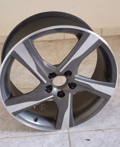 Rodas Volvo S60/V60 Aro 18 R-Design Originais