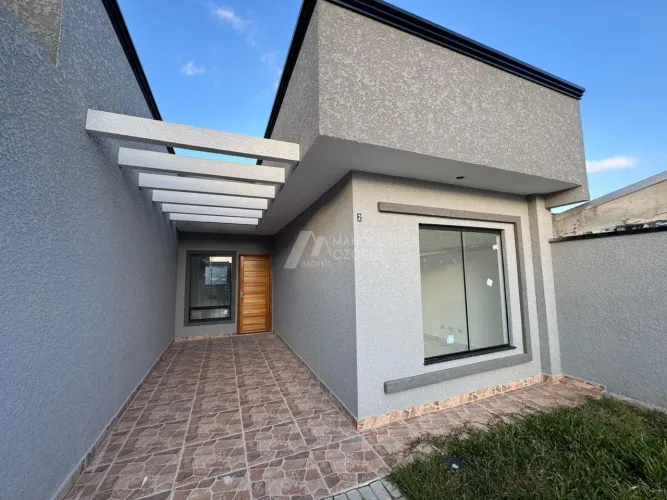 Casa em Condomínio em Araucária com 3 Dormitórios e Suíte