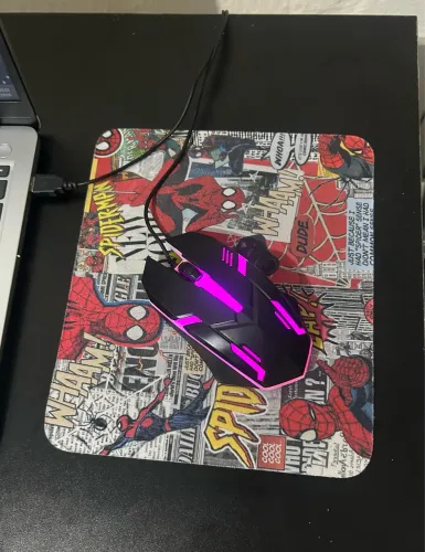 Mouse Gamer USB com Iluminação LED RGB - Ótimo Estado!