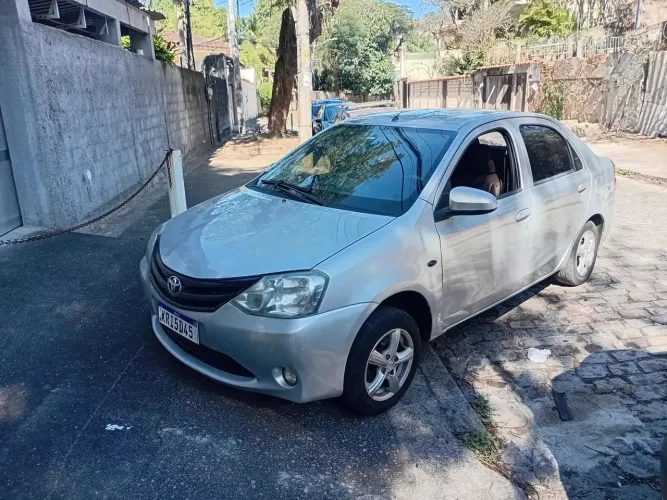Toyota Etios X Sedan 1.5 Flex 16V 4P Mec. 2016
