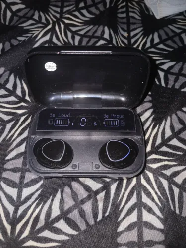 Fone de ouvido Bluetooth.