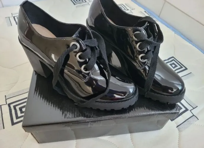 SAPATO N 35