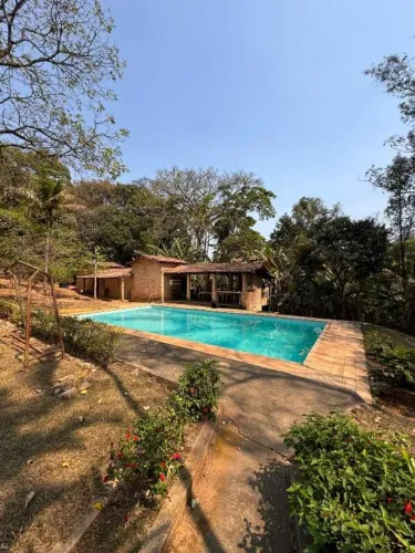 Lindo sítio com área total de 20.000m²