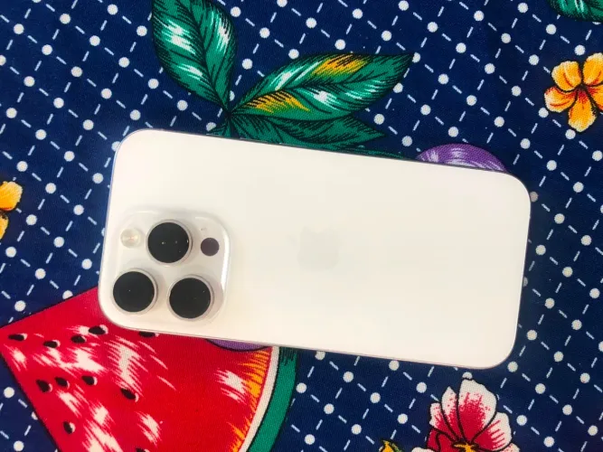 iPhone 16 Pro