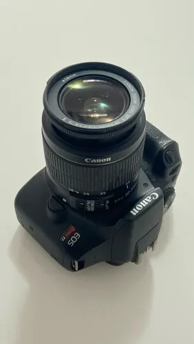 Câmera Cânon Rebel T7