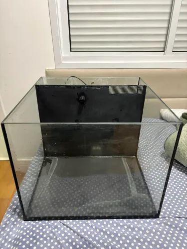Aquário 50x50x40 sump traseiro bomba 2000l/h