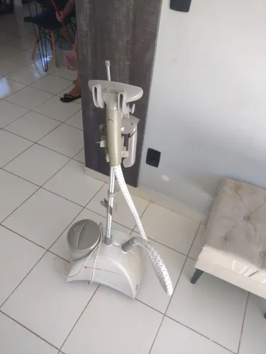 Passadora de roupa a vapor