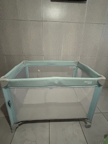 Berço portátil ( Cercado de bebê)