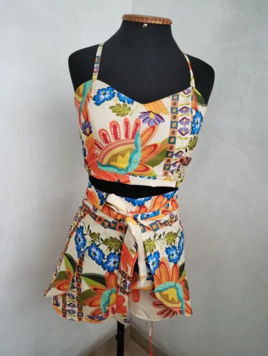 Lote de roupas para brechó 