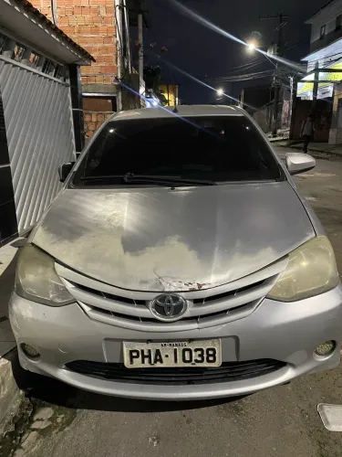 Toyota Etios XS Sedan 1.5 Flex 16V 4P Mec. 2014