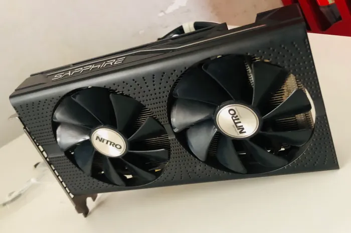 Placa de video Rx 470 4G leia o Anúncio