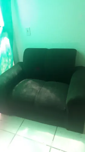 Eu estou vendendo esse sofá de 2 lugares