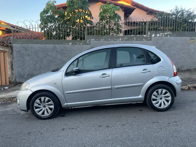 Citroen C3 Exclusive 1.4 Flex 8V 5P 2010
