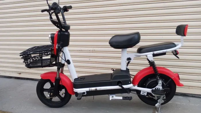 Vendo bicicleta elétrica nova 2026