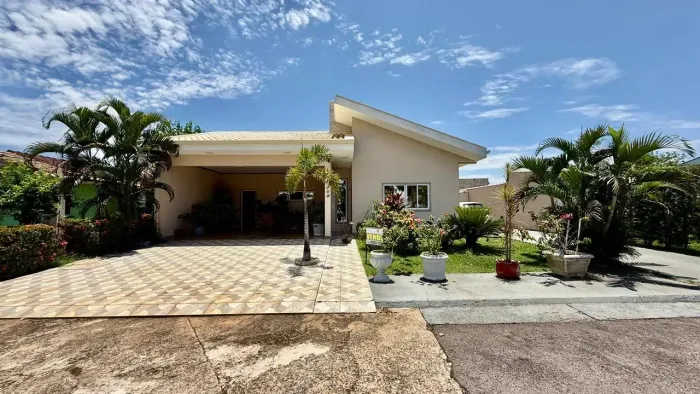 Vendo uma Casa no Condomínio Vila da Eletronorte