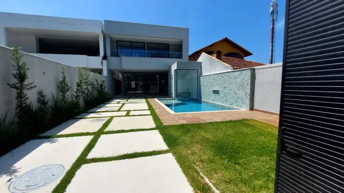 Casa a venda na Barra / Condomínio Rio Mar