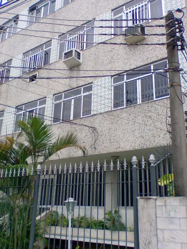 Vendo EXCELENTE Apartamento c/86 m2 entre Irajá e Vista Alegre