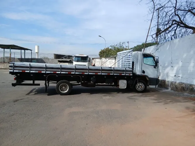 Mercedes bens 815
