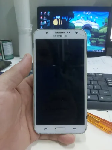 Samsung j7