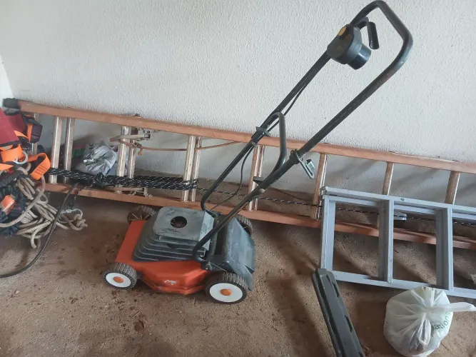 Carrinho de corta grama tramontina