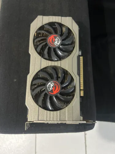 Placa De Vídeo Pcyes Nvidia Geforce Gtx 750 2gb Gddr5 512 Núcleos