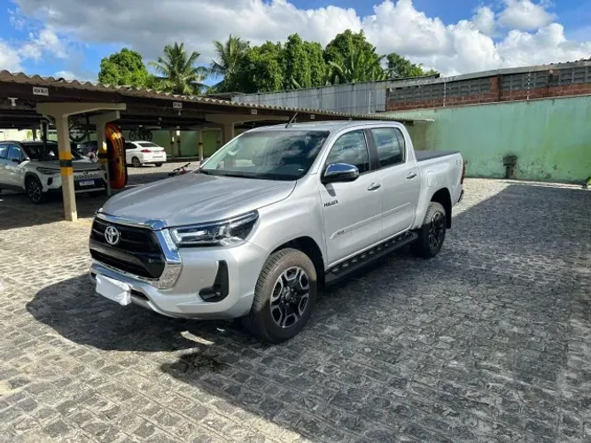 Toyota Hilux CD SRV 4X4 2.8 TDI Diesel Aut. 2025