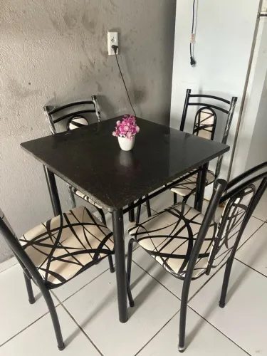 Mesa de mármore