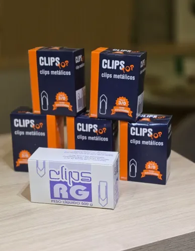 Lote caixa de clips