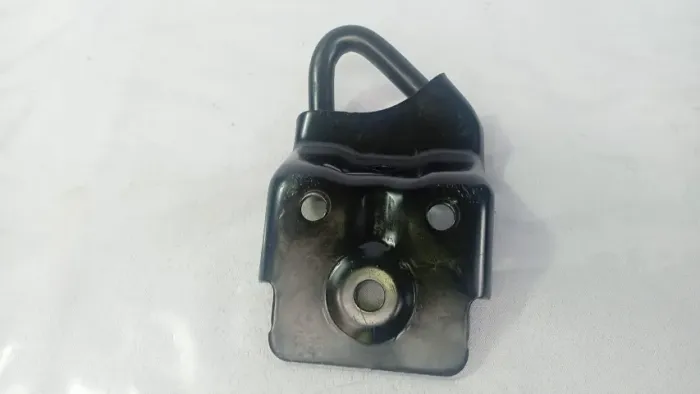  Hyundai Tucson 2015/2016 Lado:Esquerdo  PERFEITO ESTADO  Peça:Gancho reboque dianteiro