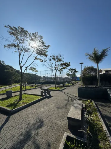 Terreno plano de 250m no Lot. Ceniro Martins em São José