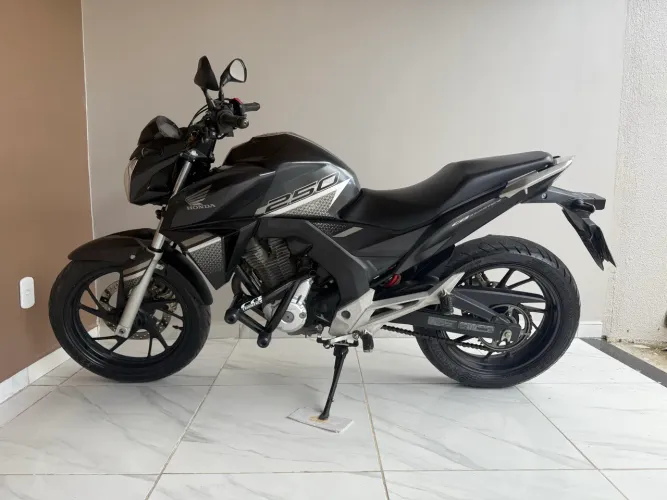 Cb twister abs 2022
