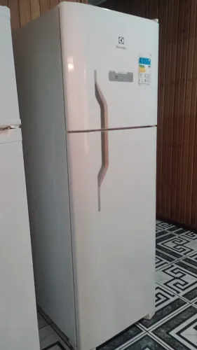 Geladeira Electrolux usada/com defeito (Aberta a negociação pelo valor)