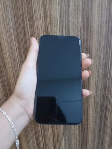 IPHONE 11 PRETO 64GB