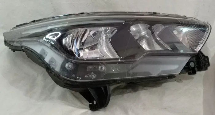 Farol Argo Cronos 2017 2018 2019 A 2023 Com Led Foco Duplo Lado Direito usado original 
