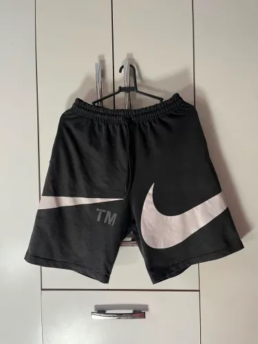 short nike tm