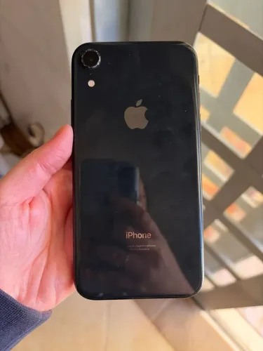 iPhone XR id ok tela original de procedência 