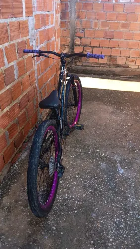 Vendo GTA Rebel. É troco por PC Gamer ou iPhone 11+.