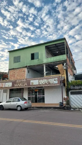 Vende-se prédio comercial