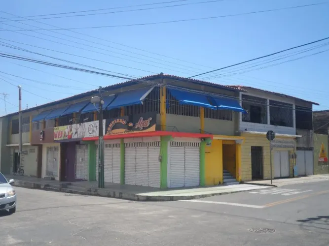 Prédio à venda, 210 m² por R$ 1.100.000,00 - Jóquei Clube - Fortaleza/CE