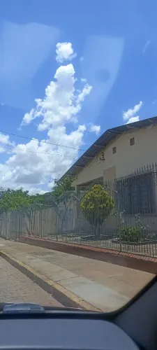 Casa no centro de regente Feijó