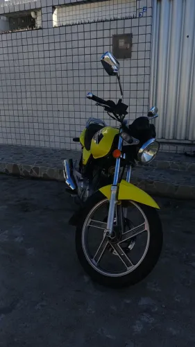 Moto Suzuki Gsr 125 2016