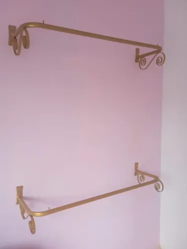 Arara fixa de parede