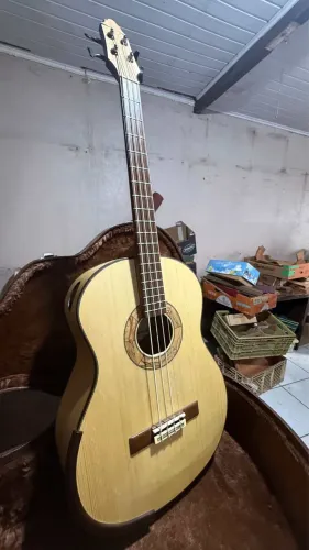 Baixo acústico Dominus Luthier 