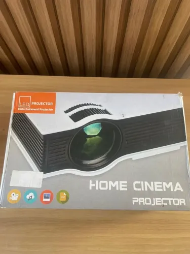 Projetor Home Cinema UC40 - Muito Bem Conservado