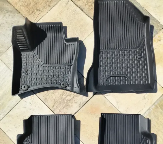 Tapetes Com Borda Rampage Original Mopar (Usado)
