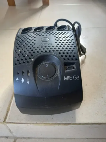 Estabilizador Apc Microsol Mie G3 500w - Preto (Usado)
