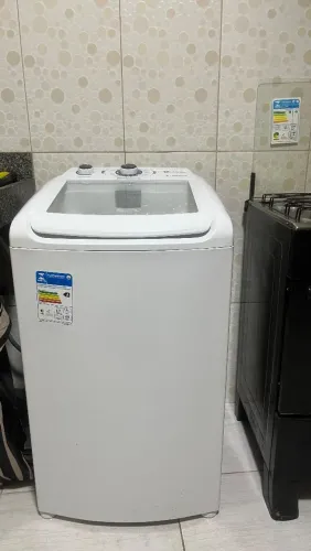 máquina de lavar com menos de 5 meses de uso ( motivo é mudança) 9 kilos